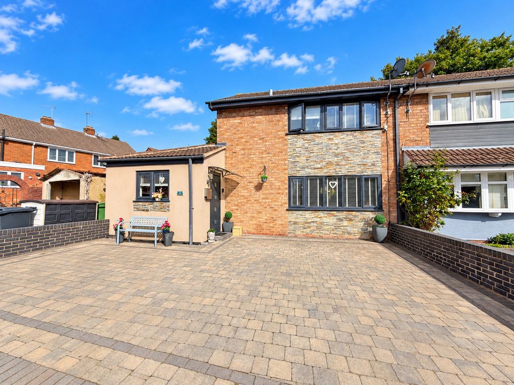 Property photo 1 of 24