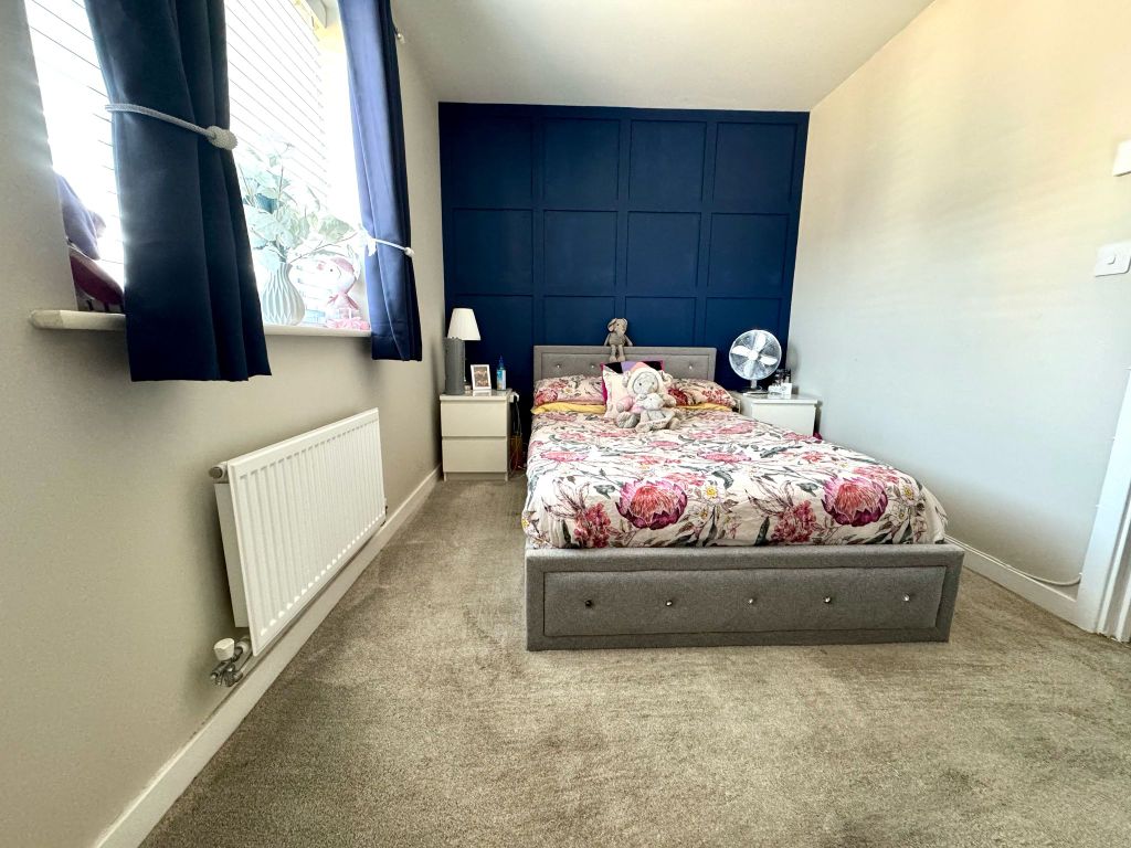 Property photo 2 of 11 Bedroom