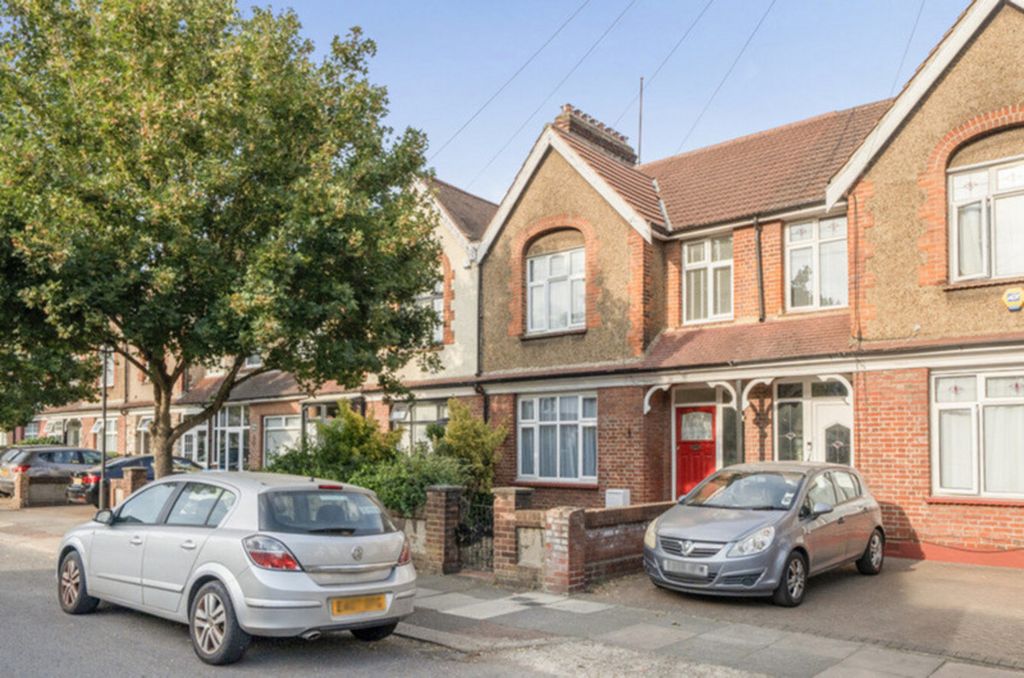 Property photo 1 of 17