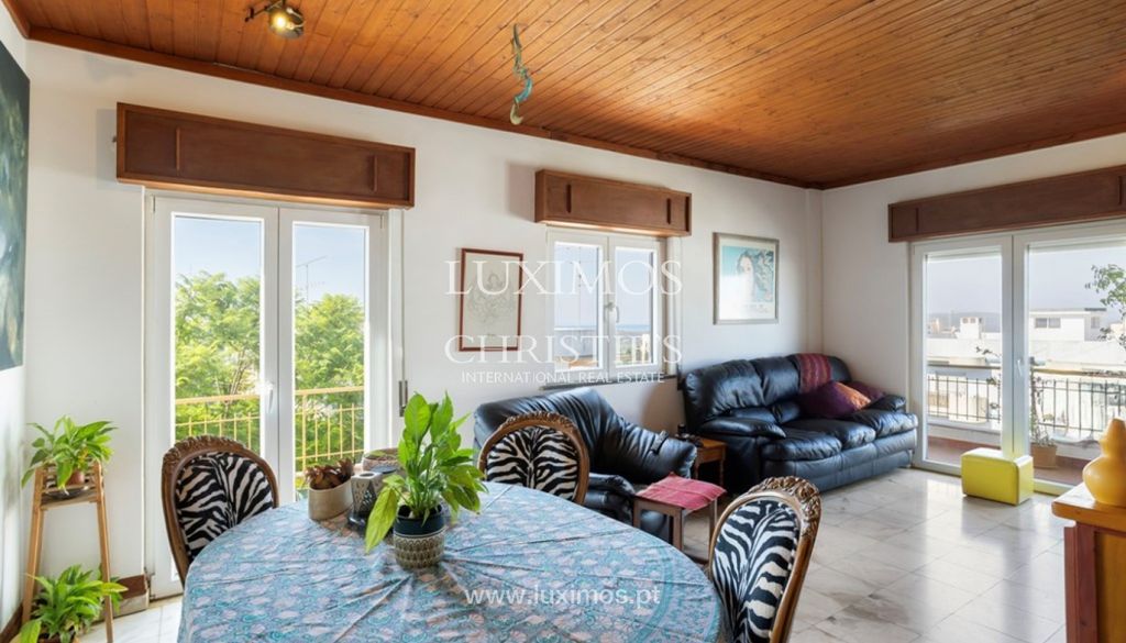 Property photo 3 of 26