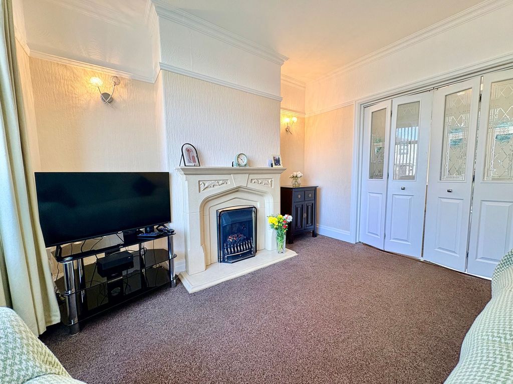 Property photo 3 of 25