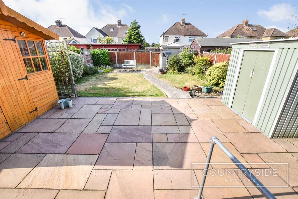 Property photo 2 of 13