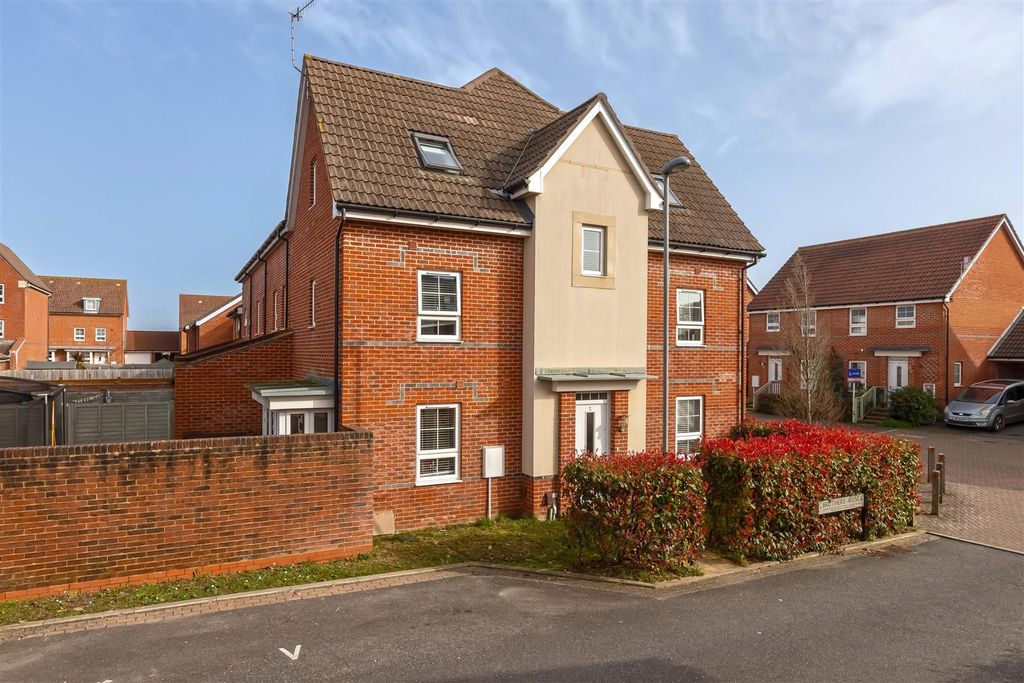 Property photo 2 of 24 Brothers Avenue_22.Jpg