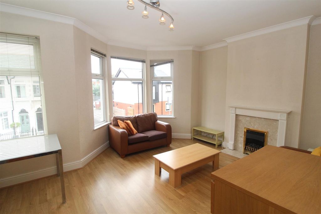 Property photo 2 of 12 Img_9964.Jpg