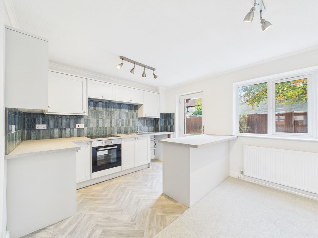 Property photo 2 of 27 Cam02023G0-Pr0184-Still009