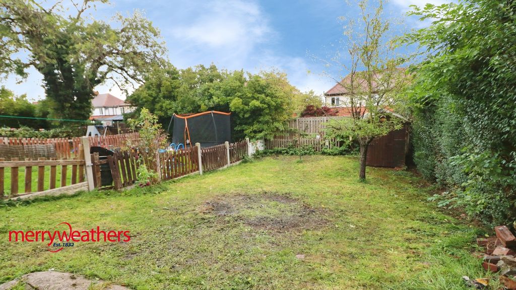 Property photo 3 of 11
