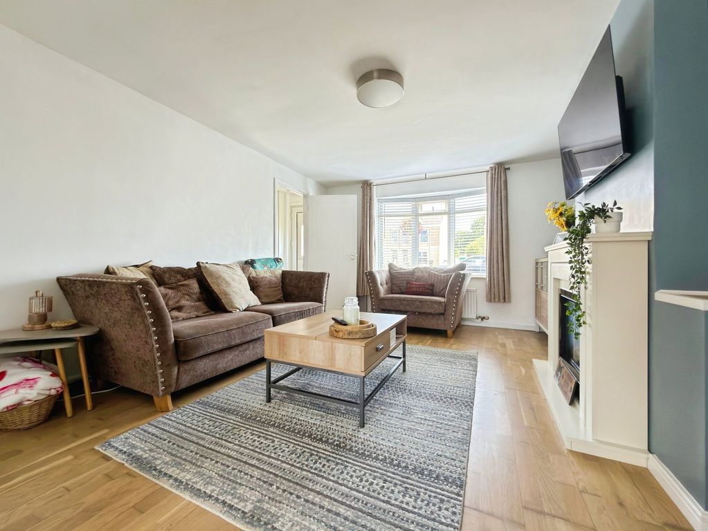 Property photo 3 of 23