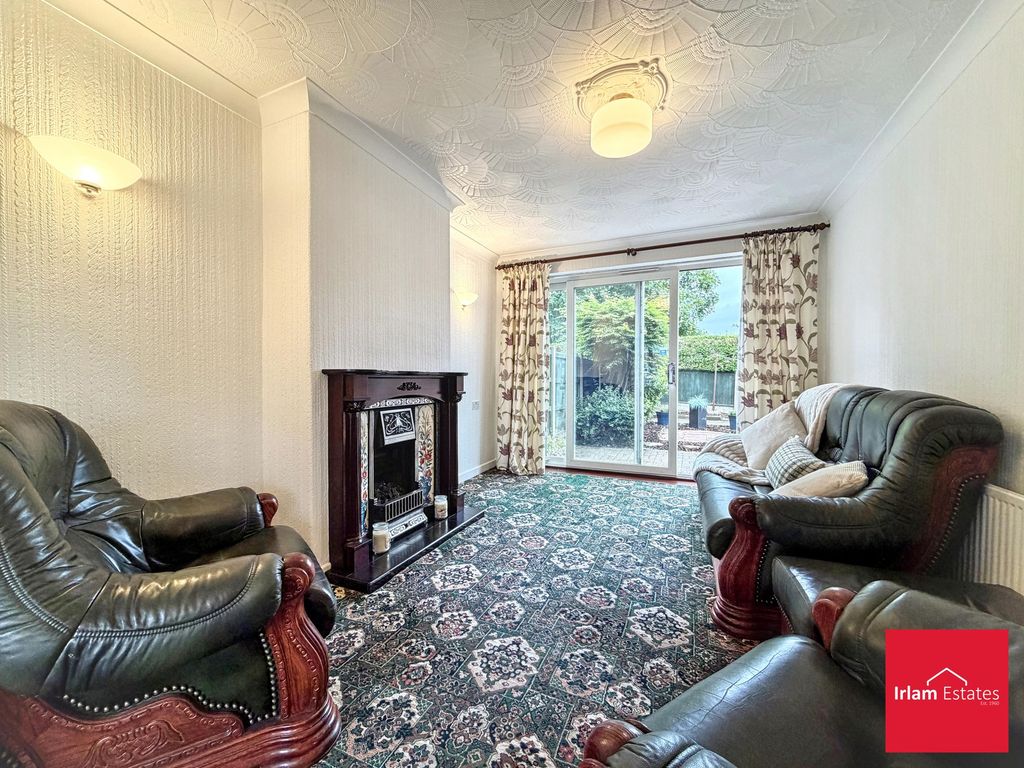 Property photo 2 of 25