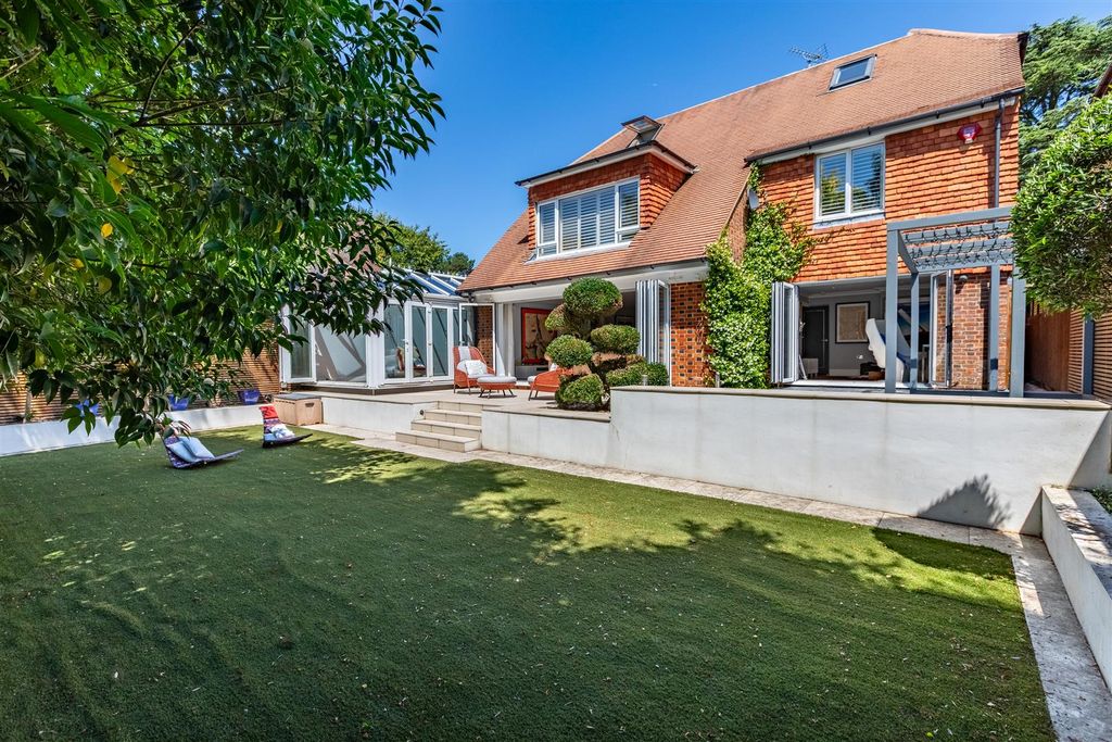 Property photo 1 of 20 Garden