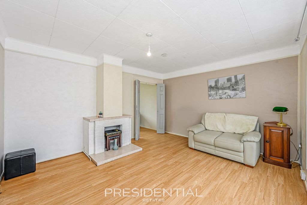 Property photo 2 of 20