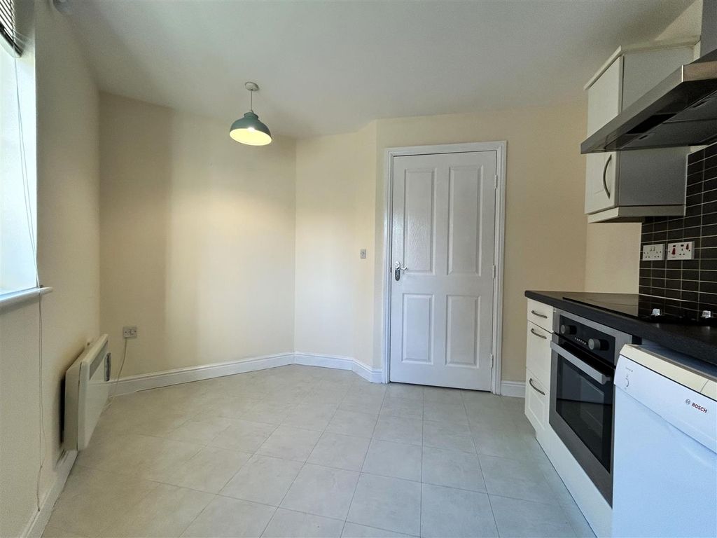 Property photo 3 of 10 Img_5592.Jpg