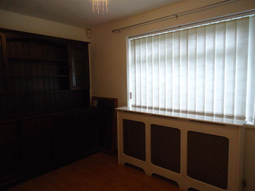 Property photo 3 of 12 Dining Room