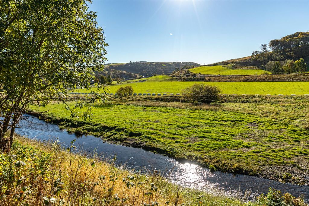 Property photo 2 of 64 57 Galashiels Road Sow Outsides 18.Jpg