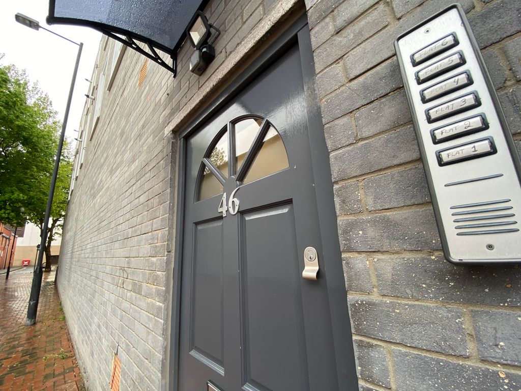 Property photo 2 of 6