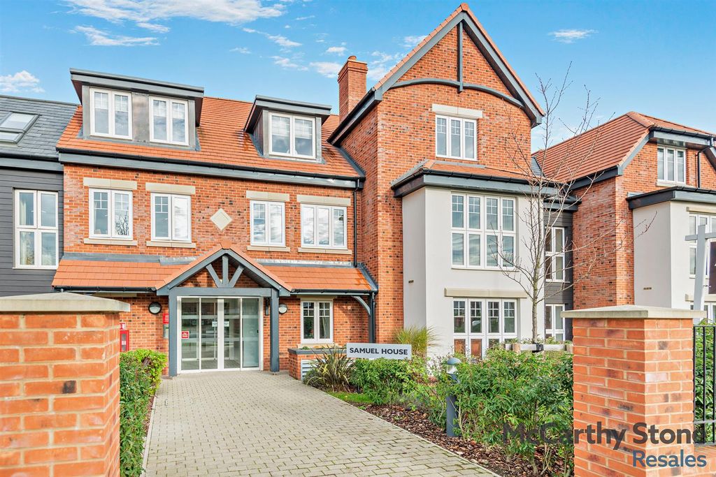 Property photo 1 of 15 8671001-Exterior07-800.Jpg