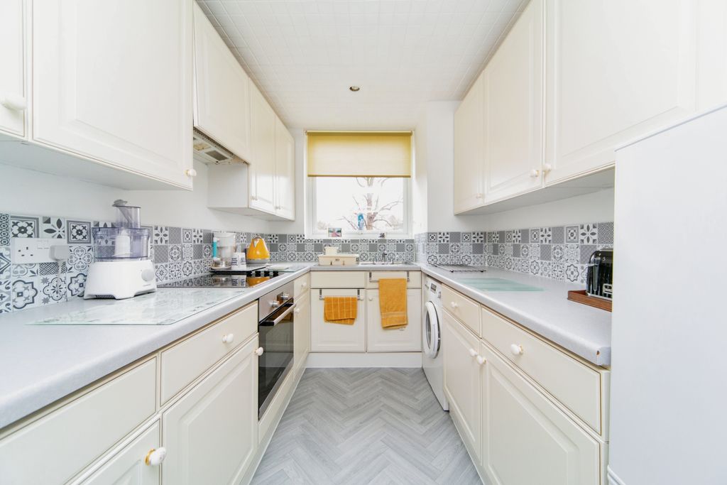 Property photo 2 of 17 Photography