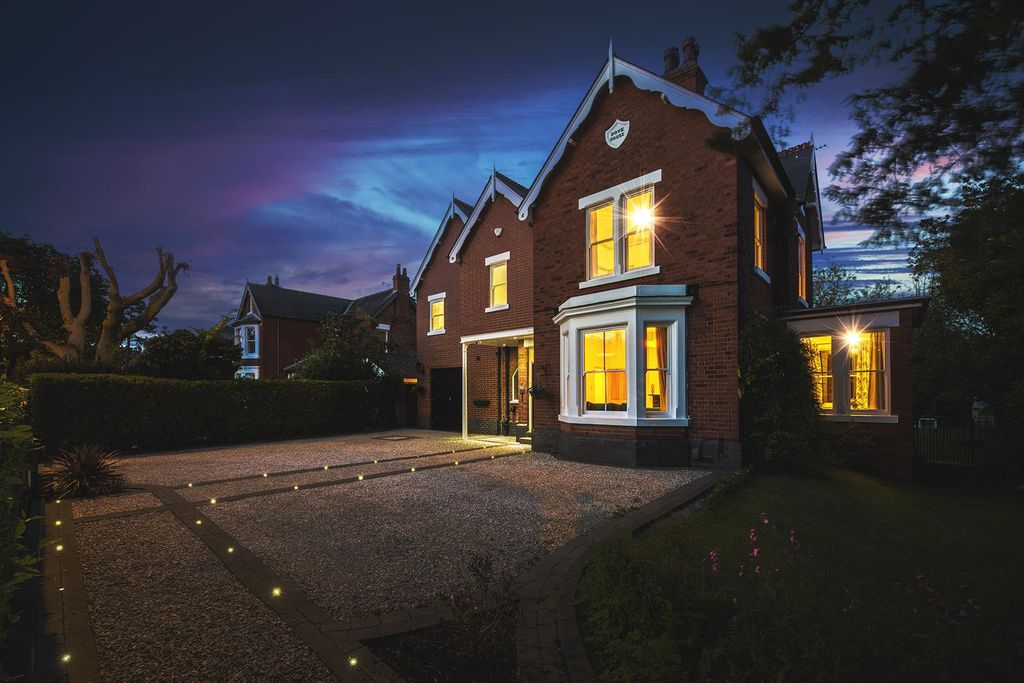 Additional image 64 of 5 bed detached house for saleStation Road, Mickleover, Derby DE3