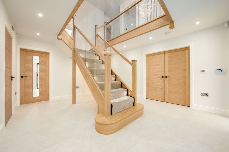 Property photo 3 of 38 Photo 21