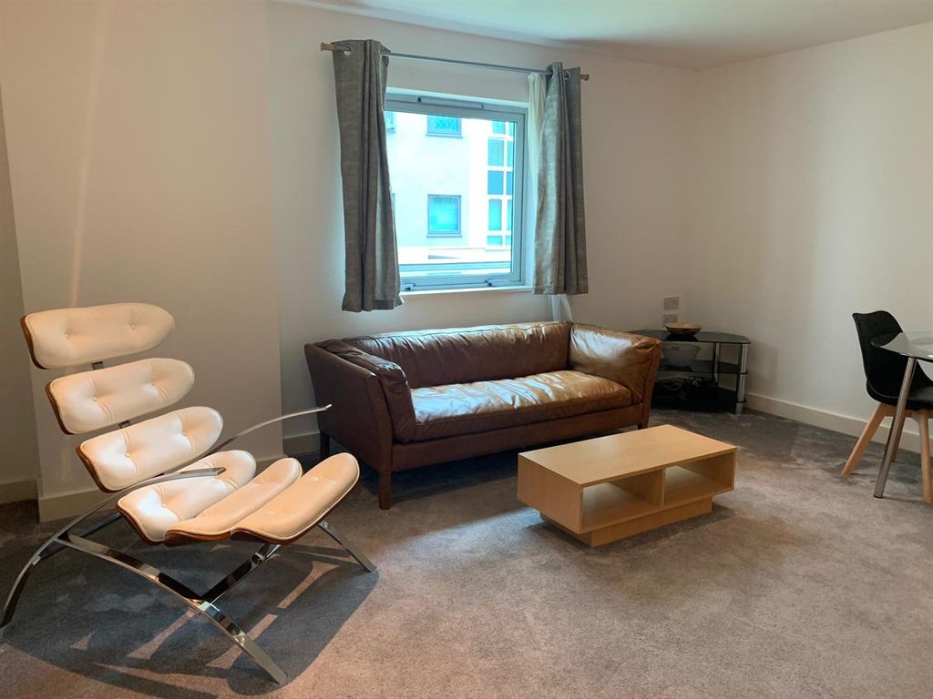 Property photo 2 of 5