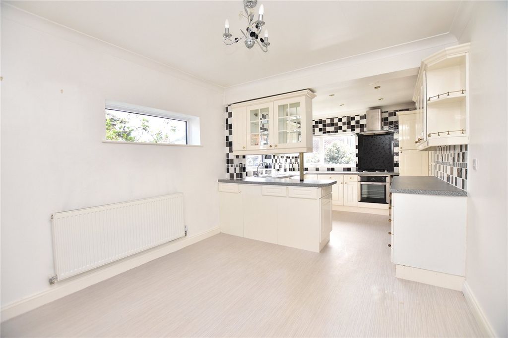 Property photo 3 of 26 Picture No. 61