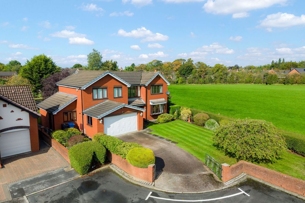Property photo 1 of 34