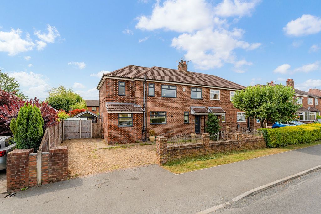 Property photo 1 of 31