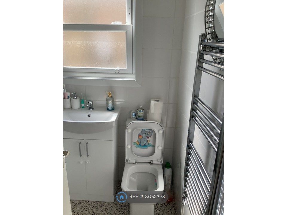Property photo 3 of 5