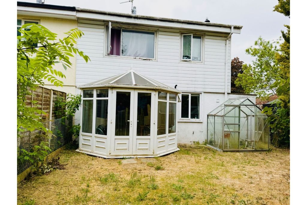 Property photo 2 of 14