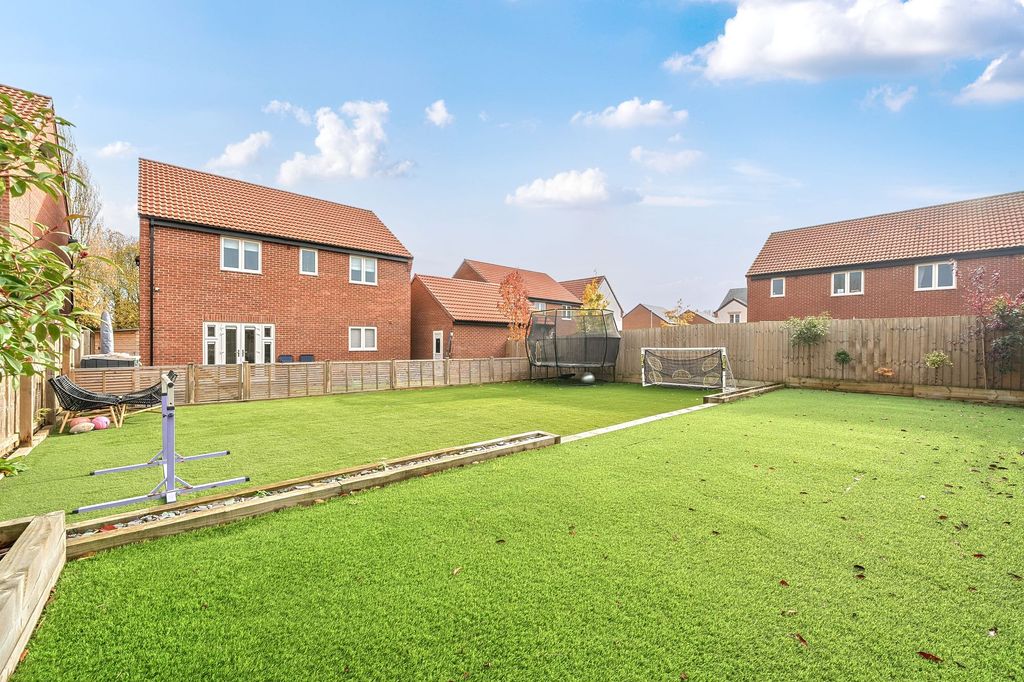 Property photo 3 of 22