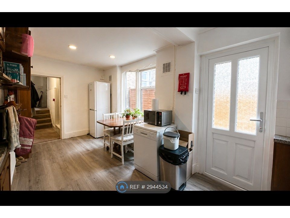 Property photo 2 of 4