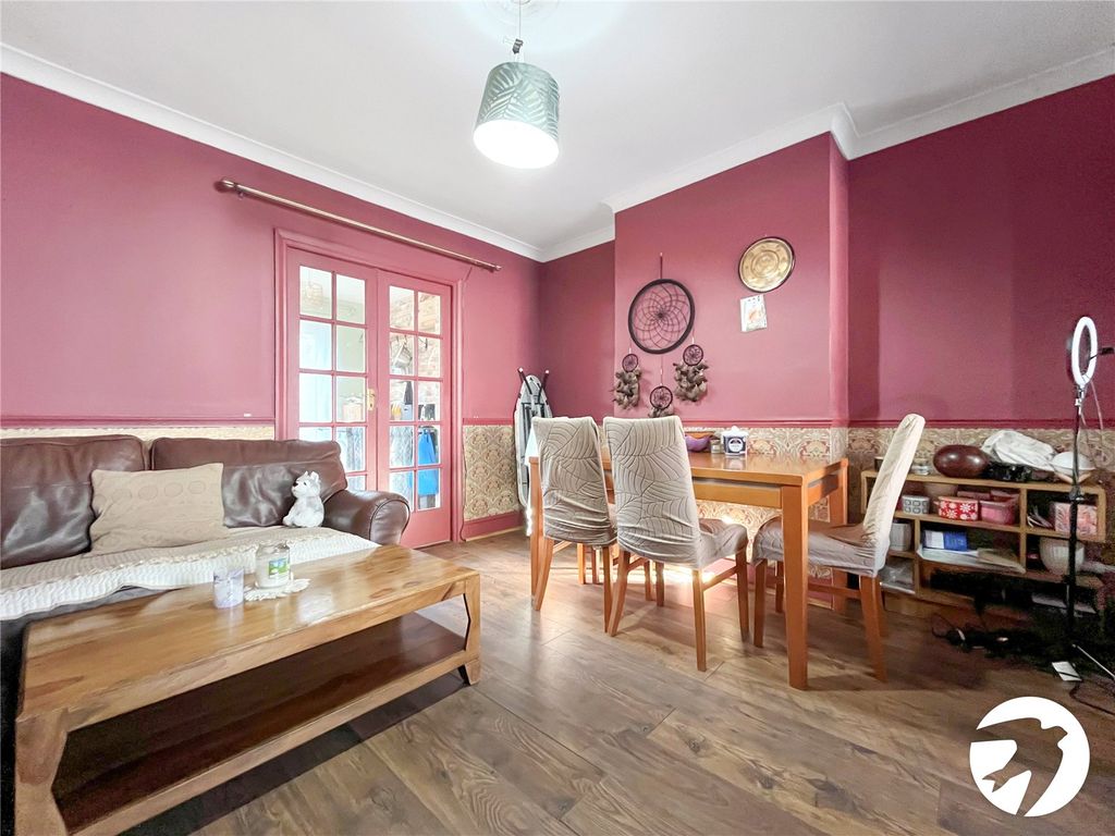 Property photo 3 of 18 Picture No. 07