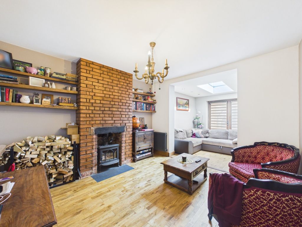 Property photo 2 of 18 Picture No. 04