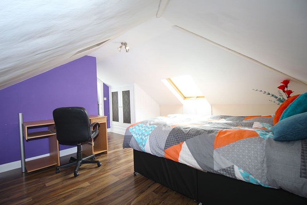 Property photo 3 of 29 Bedroom