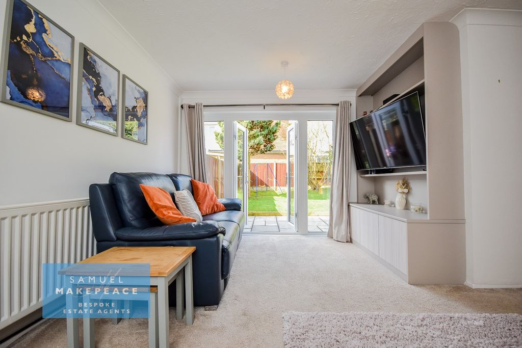 Property photo 3 of 21 Gallery