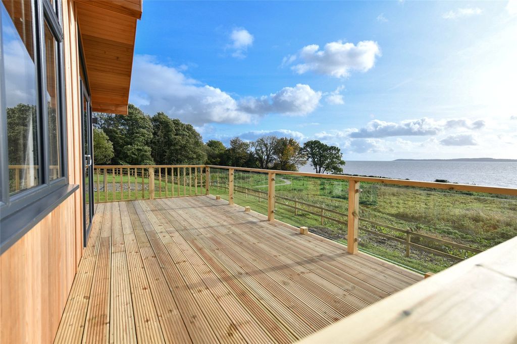 Property photo 3 of 16 Balcony