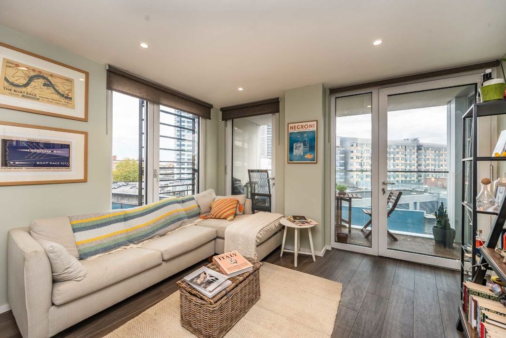 Property photo 3 of 9