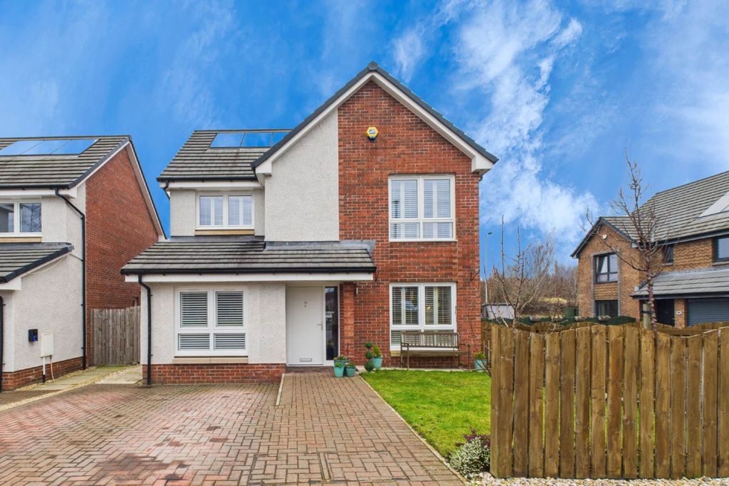 Property photo 1 of 34