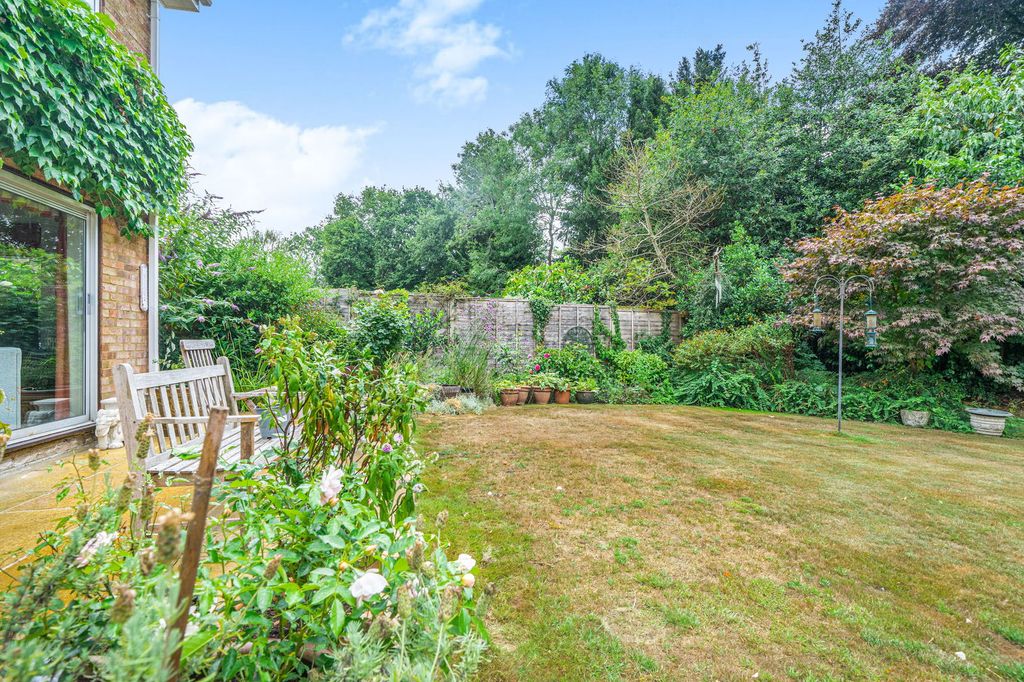 Property photo 3 of 20
