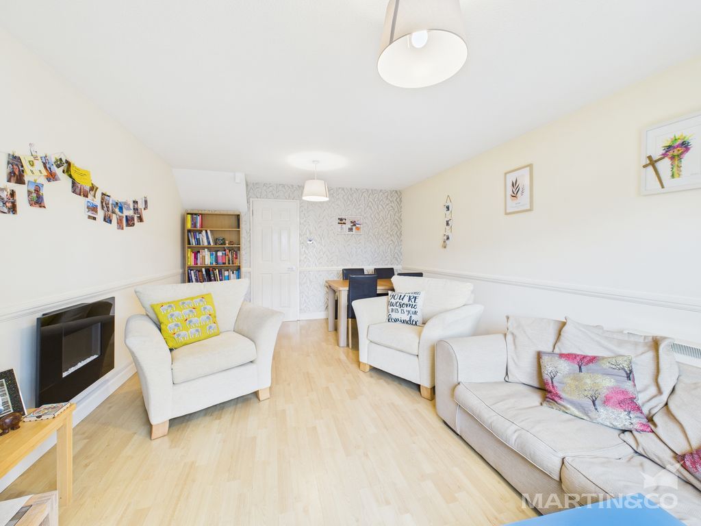 Property photo 3 of 8