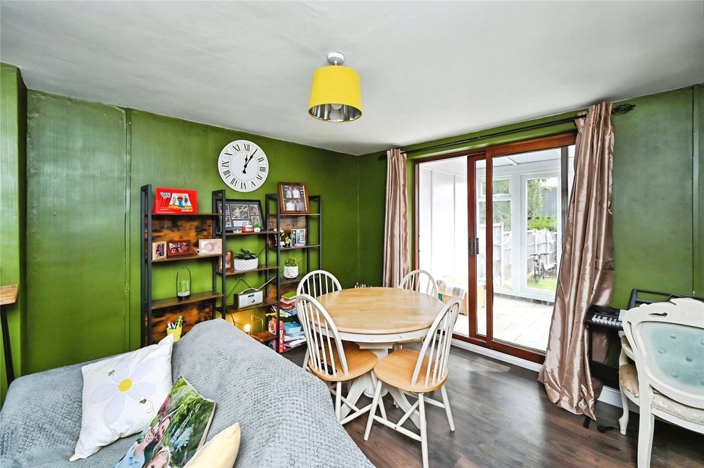 Property photo 3 of 13