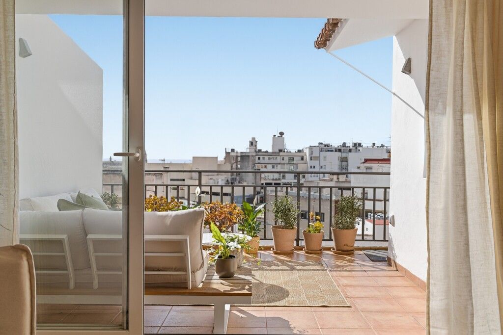 Property photo 2 of 18 Terrace (2)