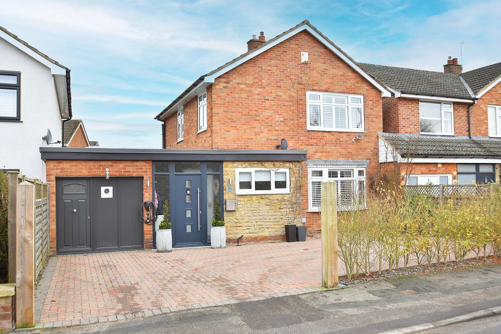 Property photo 1 of 24