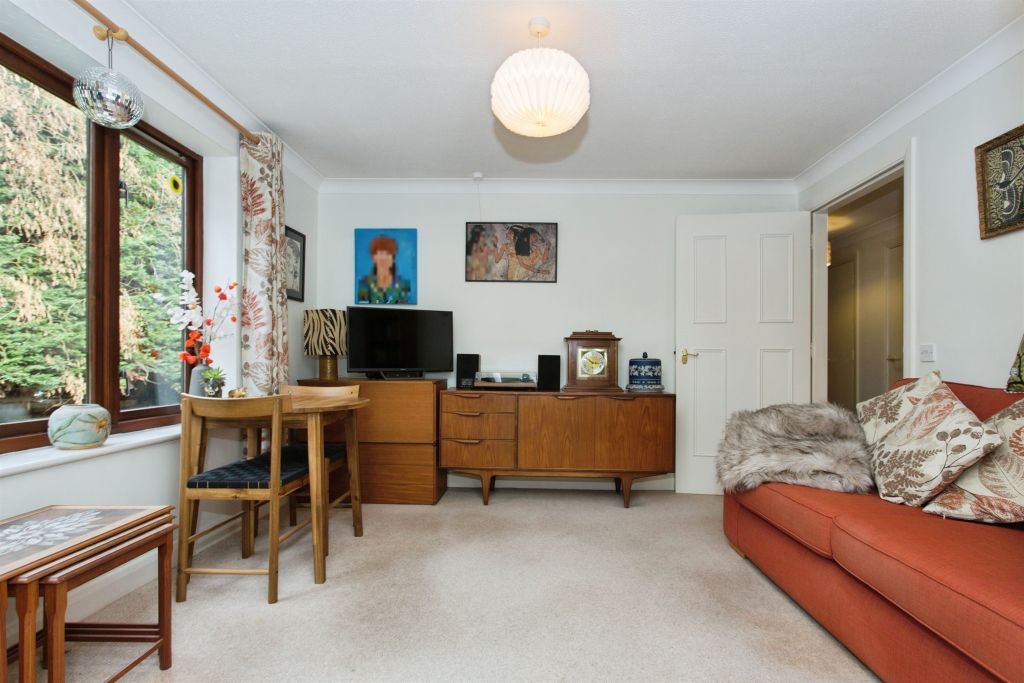 Property photo 3 of 14