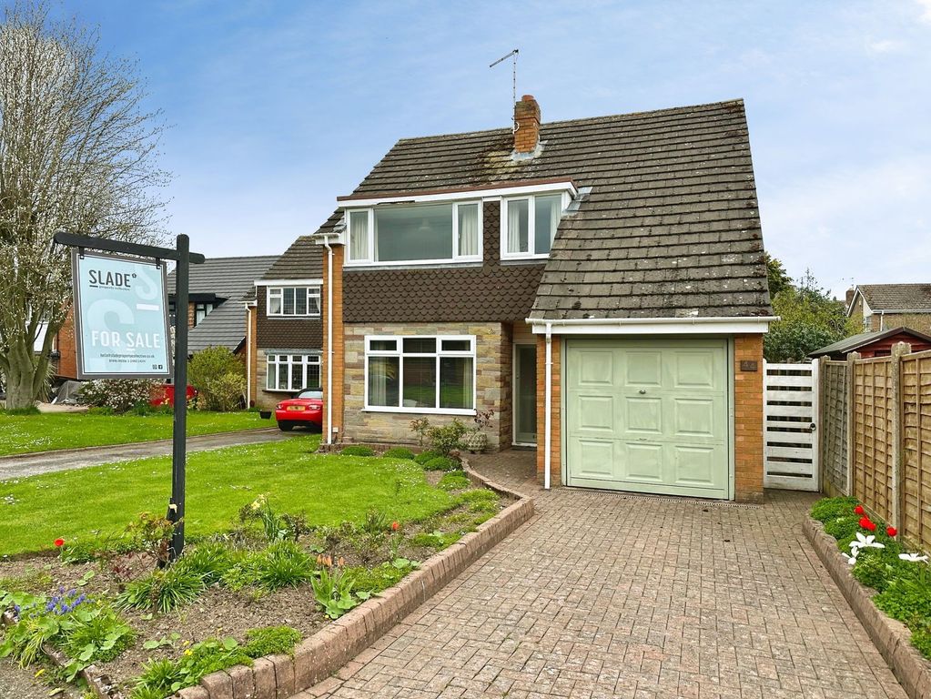 Property photo 2 of 17