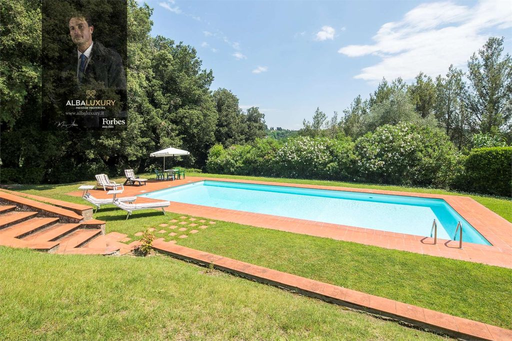 Property photo 2 of 48