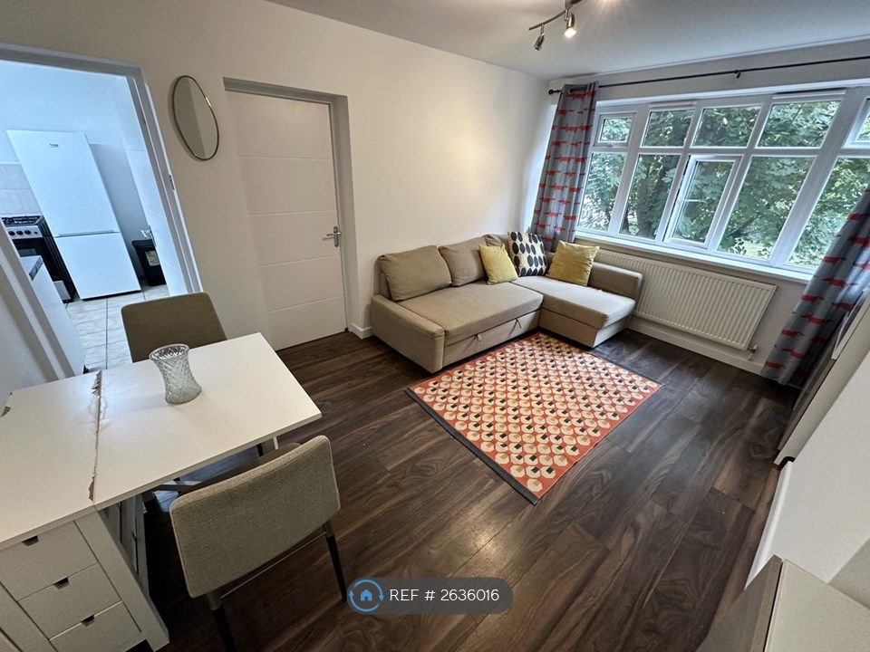 Property photo 1 of 12 New Refurbished 1 Bed Flat. Available Today!