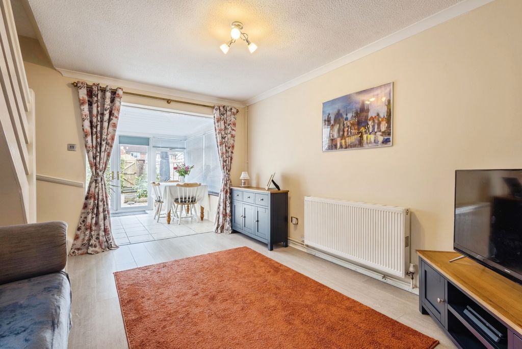 Property photo 2 of 19 Pbox-Img.Jpg