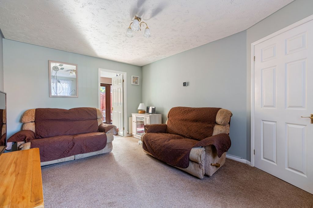 Property photo 2 of 16 A09 - 29 Merlin Way, Torquay - 250724