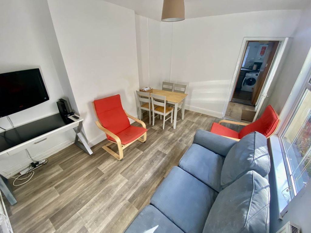 Property photo 3 of 17 Img_5707