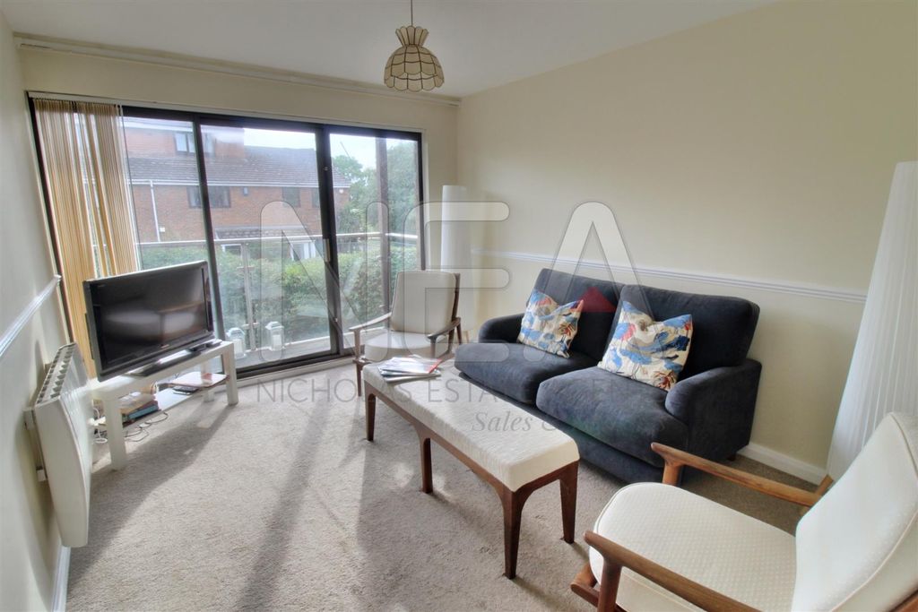 Property photo 2 of 15 Living Room/Dining Room
